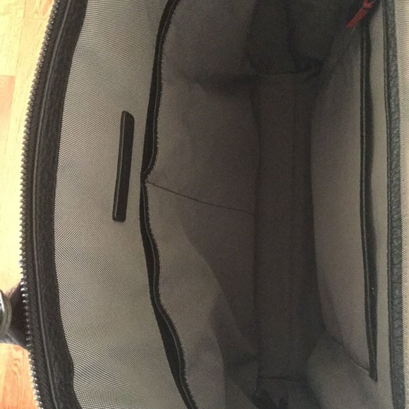 New Tumi Landon Whitman Leather Tote - Black/Ivory - Picture 3 of 5